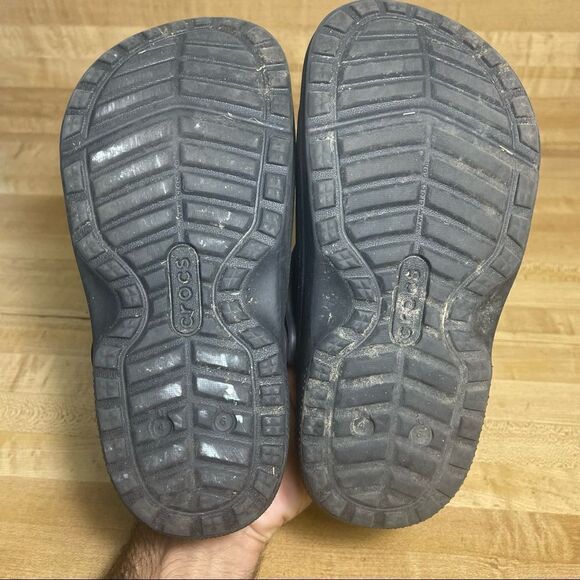 Crocs Womens 6 Men 4 Clogs Closed Toe Black Rubber Slip On Shoes Comfort - Picture 4 of 5